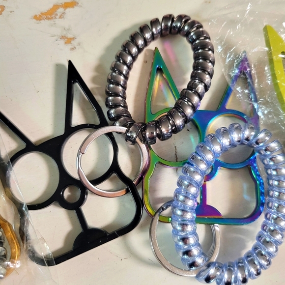 "Stabby Tabby"©️ Self Defense KittyCat Key Chain w/ Wristband 🔑 "Bottle Opener" - Picture 3 of 16